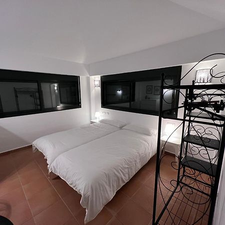 베날마데나코스타 Biznaga Hols (Adults Only) 아파트 외부 사진